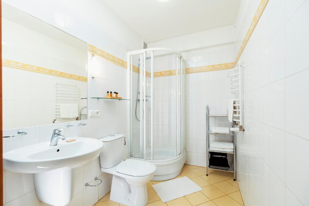 Villa Toscania-Check In 24H Poznan Exterior photo