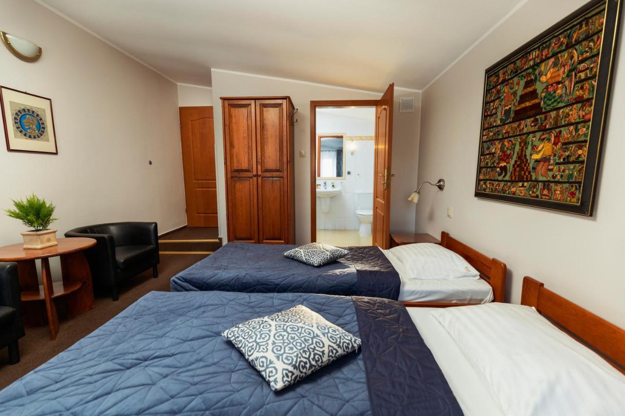 Villa Toscania-Check In 24H Poznan Exterior photo