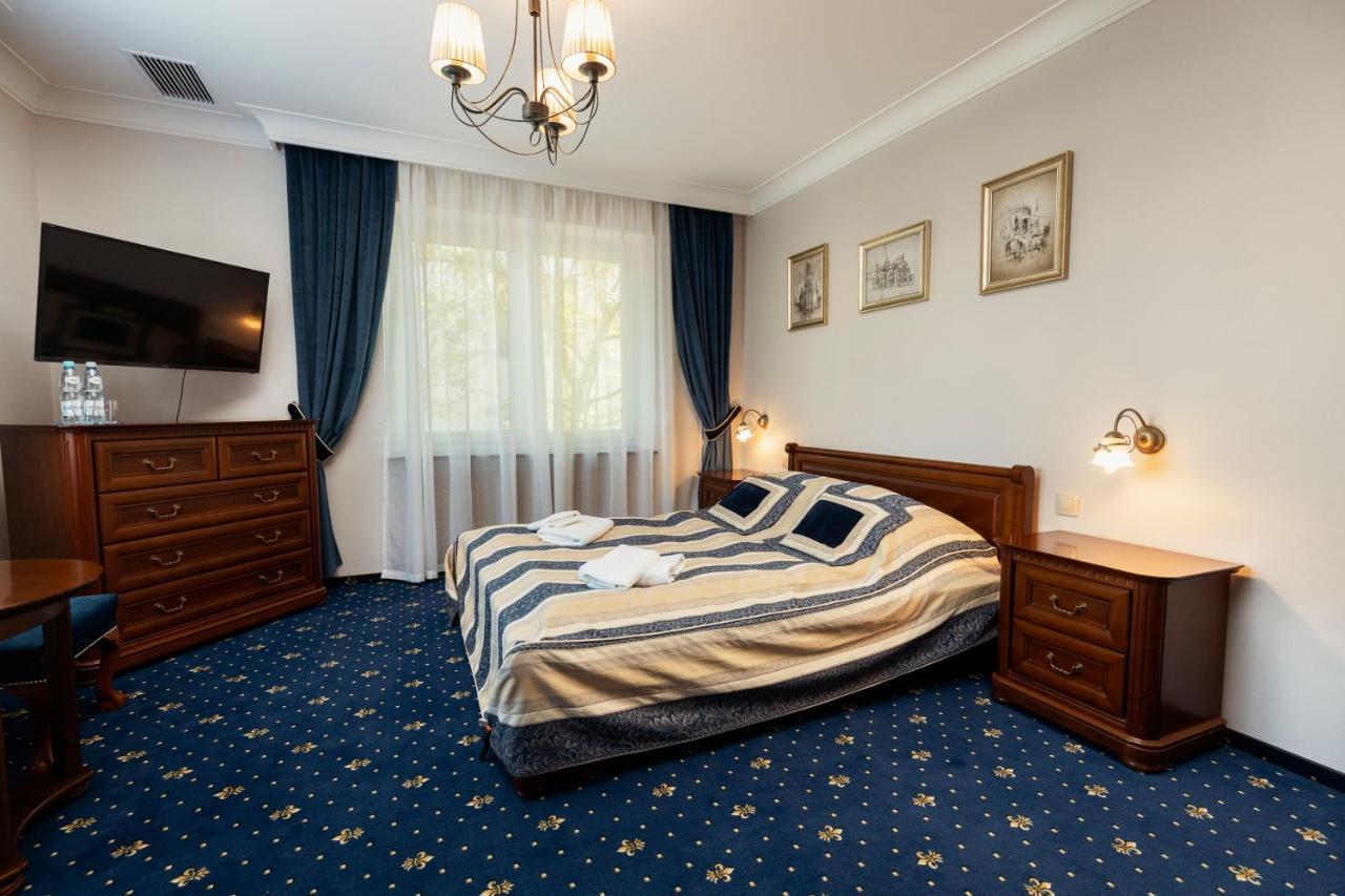 Villa Toscania-Check In 24H Poznan Exterior photo