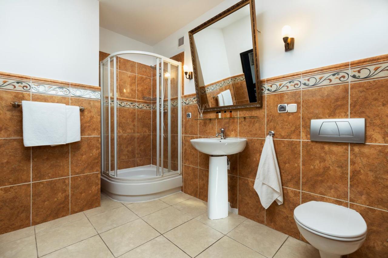 Villa Toscania-Check In 24H Poznan Exterior photo