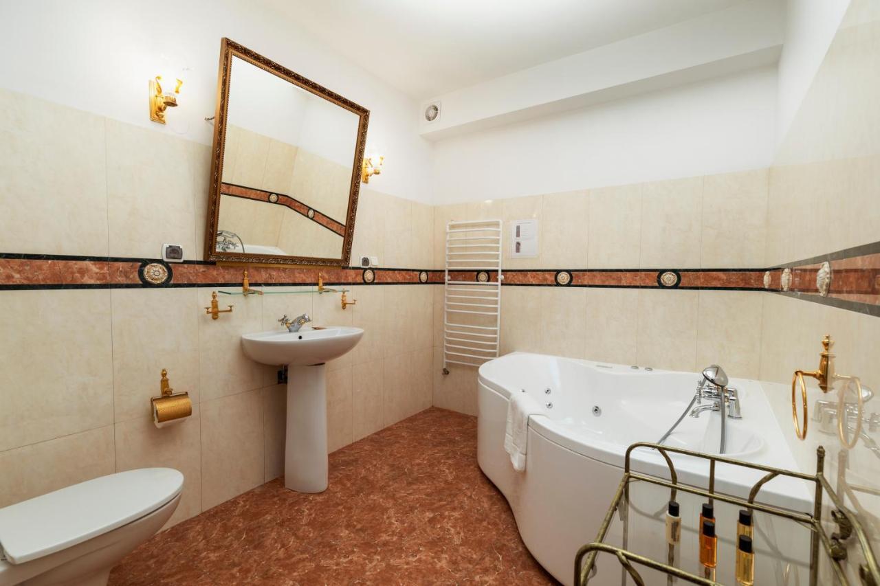 Villa Toscania-Check In 24H Poznan Exterior photo